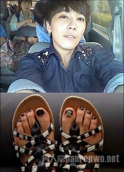 李弘基是个美甲控