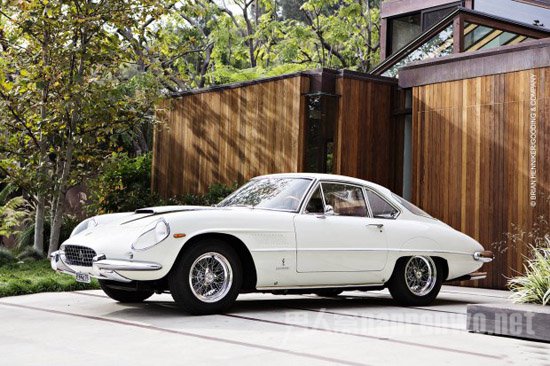 1968年Ferrari 330 GTS