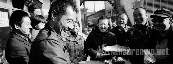 巴西温情电影《中央车站》拥有许多粉丝，但它的导演却是“汾阳小子”贾樟柯的粉丝