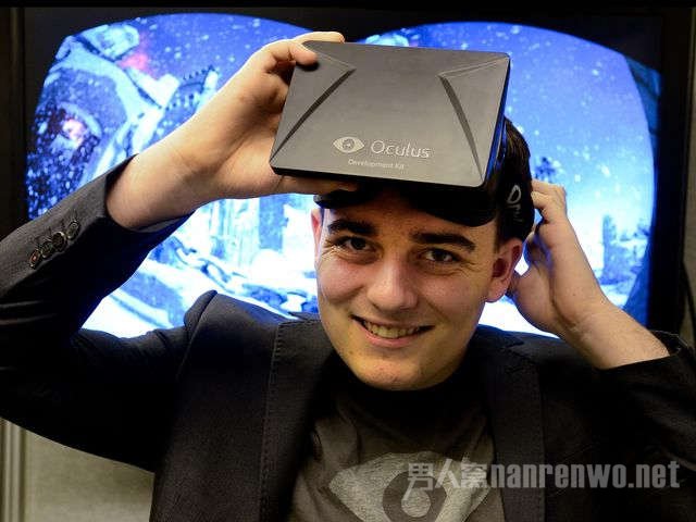 Palmer Luckey¼