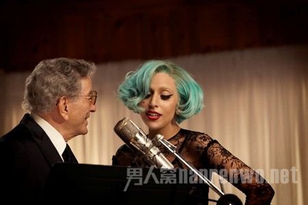 Lady Gaga为格莱美预热
