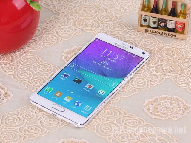三星Note4