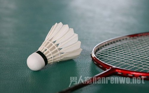 打羽毛球增强心脑血管系统