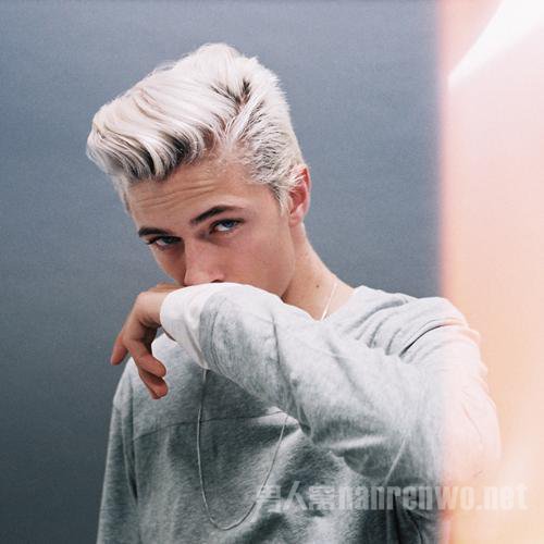 ģLucky Blue Smith