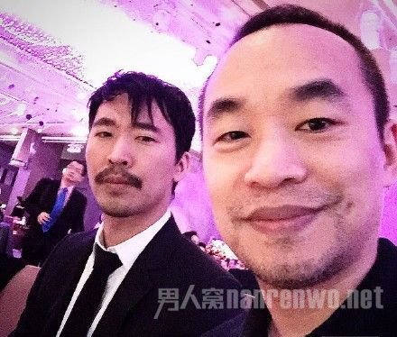 黄立行满脸胡渣变大叔