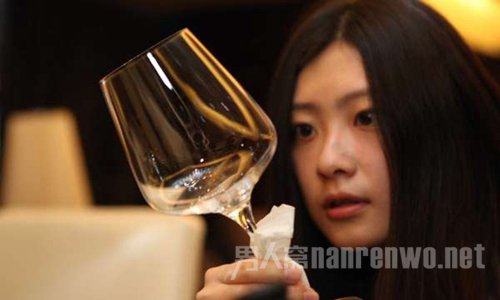 ����90����Ů��ʿ���Ƶ���˯Ա ��н����Ҫ��Ҫ����