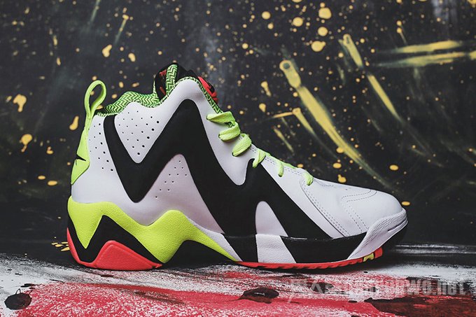 Reebok Pump Kamikaze II ȫɫ