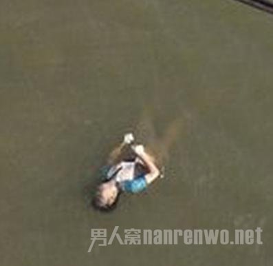 浮尸
