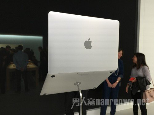 MacBook