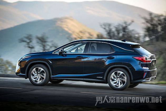 ׿˹SUV