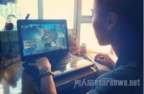网游女陪练