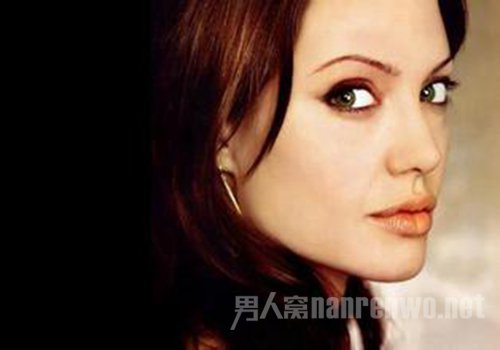 Top3：美丽女人有着会说话的眼睛：安吉丽娜·朱莉