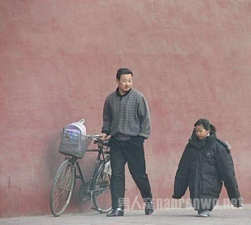 父亲节的礼物：羊毛袜，可惜没机会了