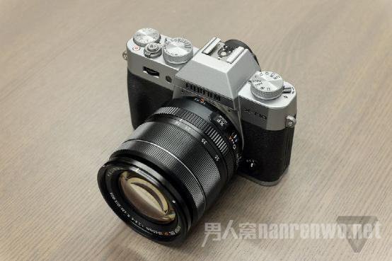 X-T10单机售价为799美元(约合人民币4980元)