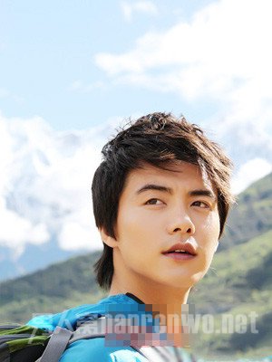 阳光型男烫发