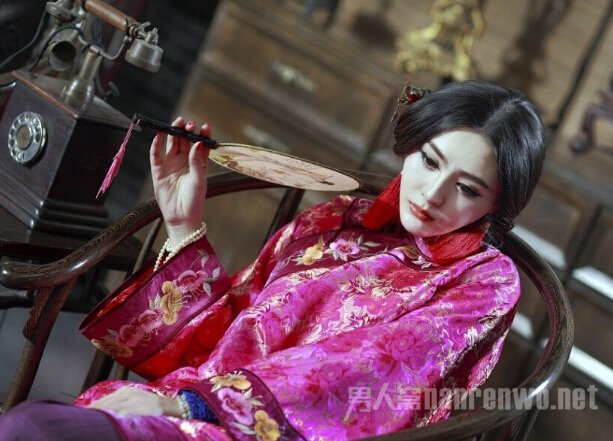 成都某高校校花伍娇