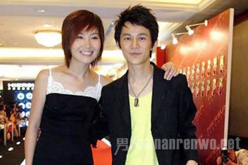 何炅老婆