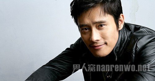 李秉宪个人资料之早年经历