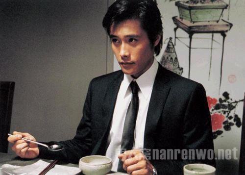 李秉宪个人资料之人物争议