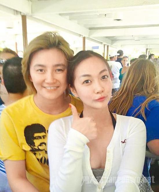 桌球美女陈纯甄与嫩模女友柯雅馨