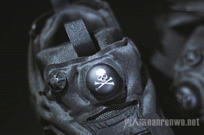 mastermind JAPAN x Reebok Instapump FuryЬЬаɫ
