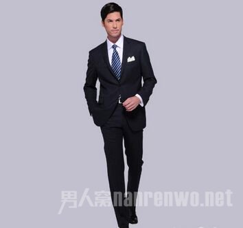 稳重款黑色西装