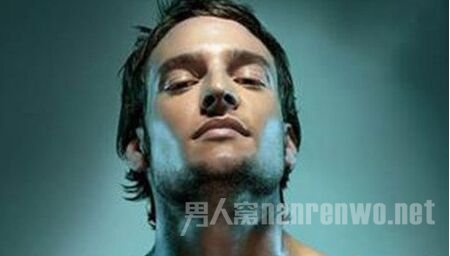青春期男人护肤只需四大步