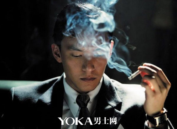 张震剧照