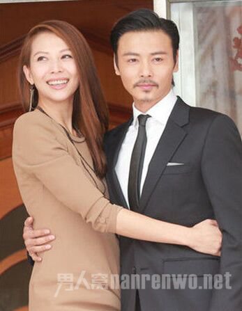 蔡少芬张晋亲密合照
