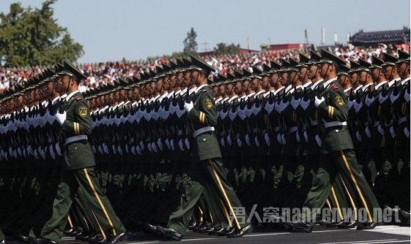 抗战胜利70周年阅兵是第二次非国庆日阅兵