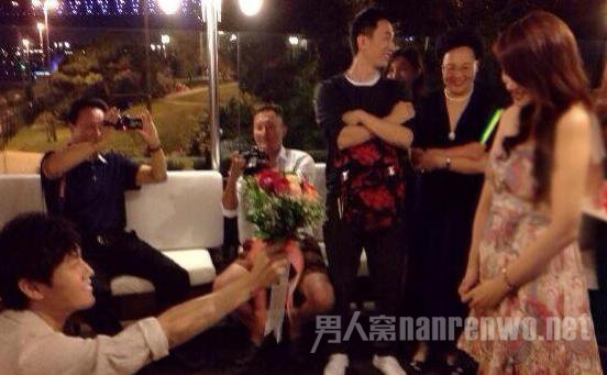 秦昊下跪求婚