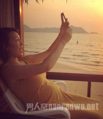 金志文老婆大肚照