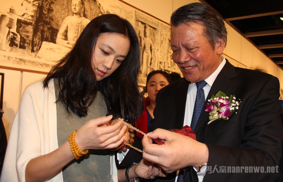 汤唯父亲汤余铭