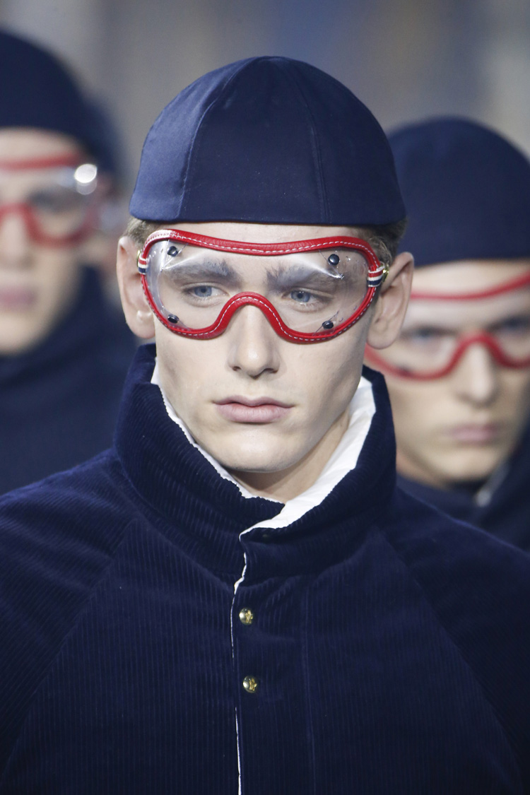 　Moncler Gamme Bleu