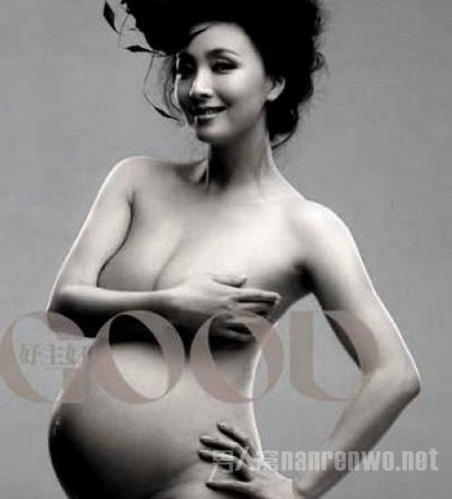 陶虹为杂志拍摄全裸大肚照