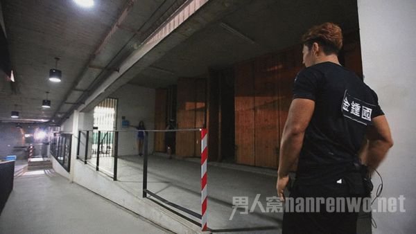 金钟国和baby隔空谈判