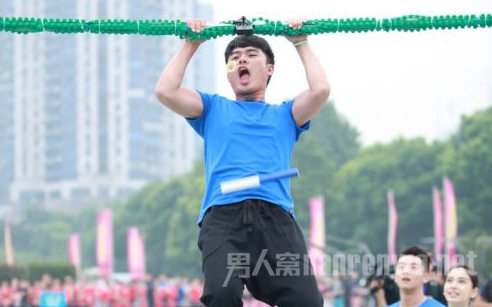陈赫做迎体向上