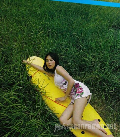 贾晓晨泳装写真