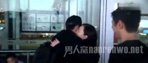 霍思燕拥抱李晨