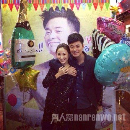 陈赫和老婆拥抱
