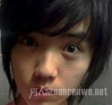 鹿晗整容前照片像小女生