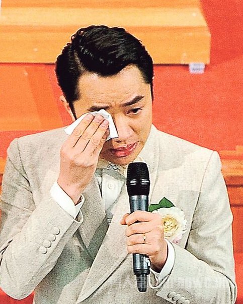 王祖蓝喜极而泣