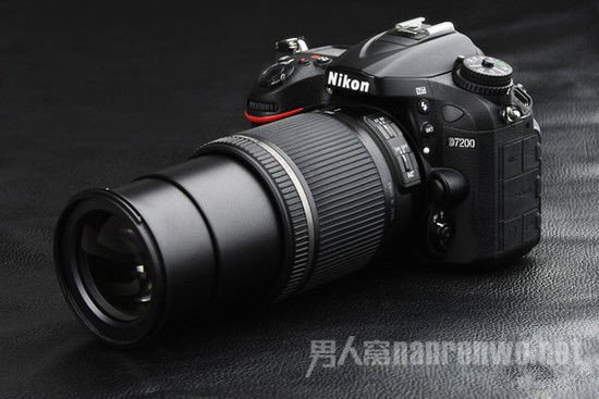新款腾龙大变焦18-200mm