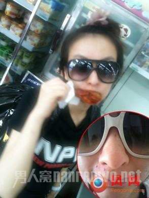 吴昕素颜吃鸡腿