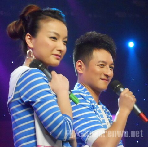 吴昕李维嘉情侣装