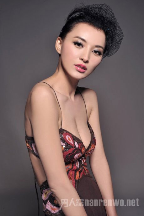 莫小棋巨乳
