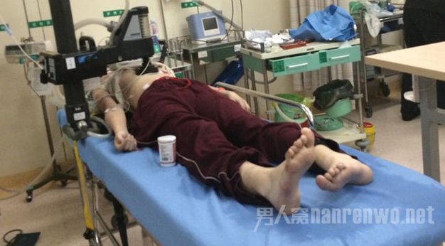 老汉讨抚养费失手打死女儿