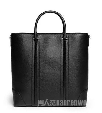 GIVENCHY 1030