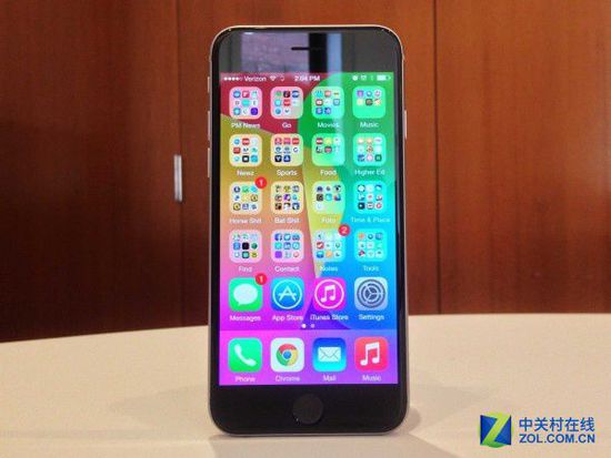 　iPhone的面板主要来自日韩的面板企业