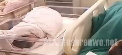 河南孕妇产下胎中胎 男婴腹中“生下”孪生弟弟
